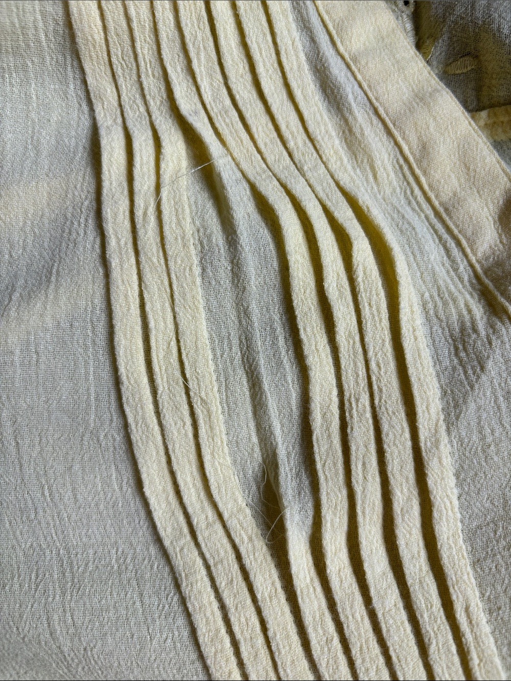 Soft Surroundings Lemon Yellow 100% Cotton Gauze Pintuck Blouse Embroidered - Picture 8 of 8